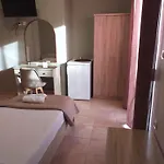 Isidora Hotel 2*