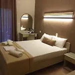 Isidora Hotel 2*
