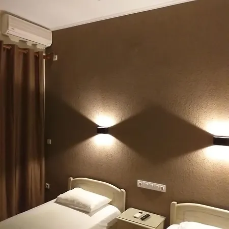 Isidora Hotel 2*