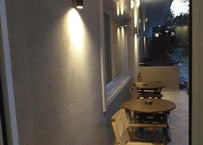 ホテル イシドラ Loutrós